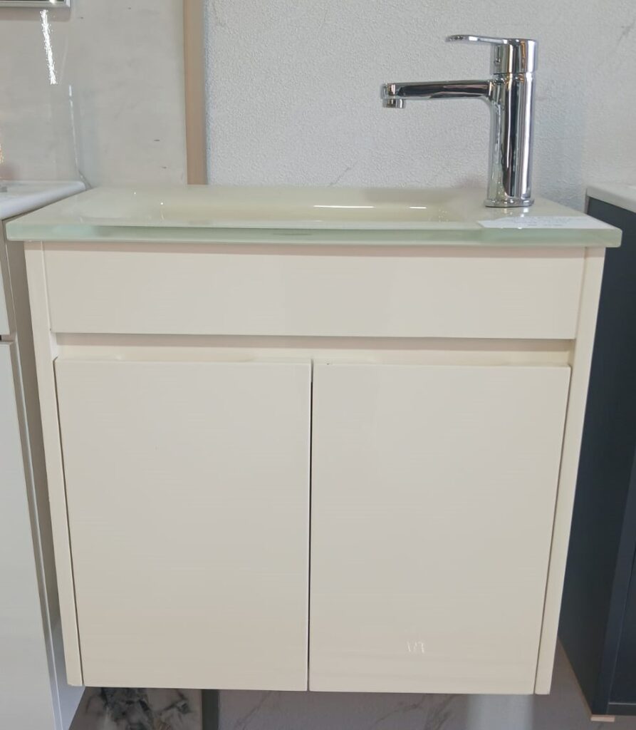 ארון מטאל לבן כולל ברז + מראה 50*34